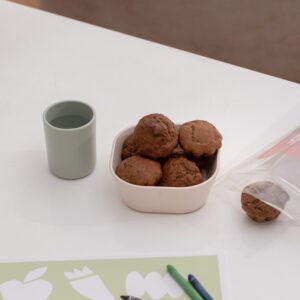 Mini muffins de naranja, banana y algarroba